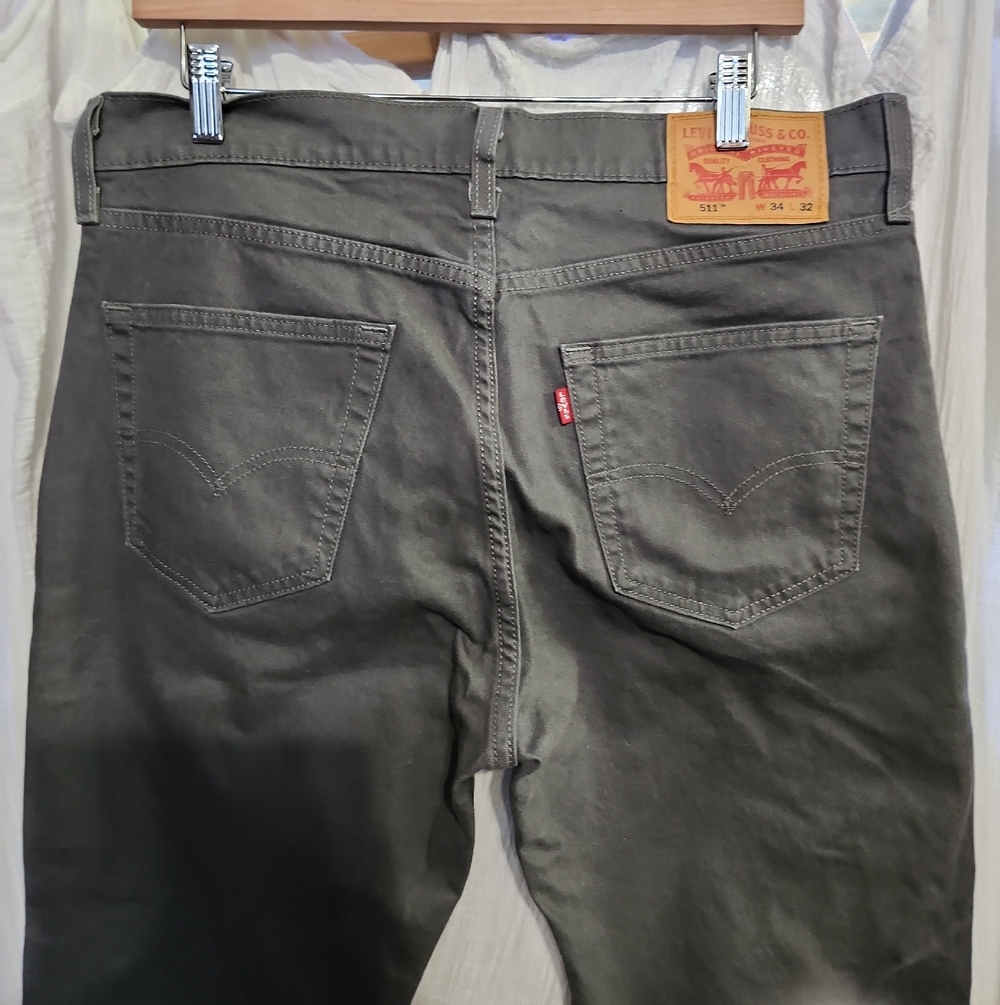 Levi's 511 Men's Slim Straight Jeans in Gray